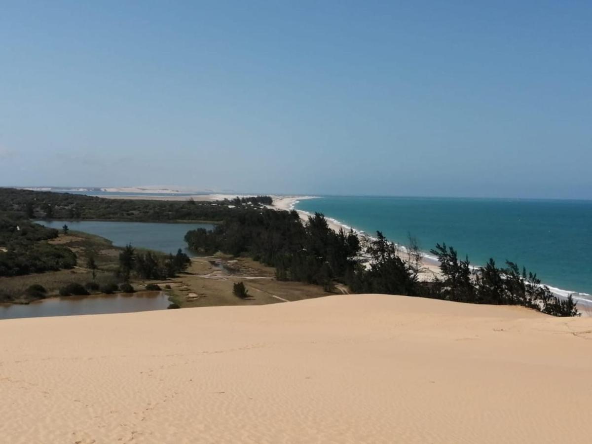 Dolphin Dhow Beach Safaris 维兰库卢什 外观 照片